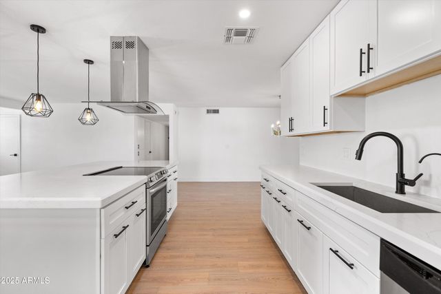 11220 N 109TH Avenue, Sun City, AZ 85351