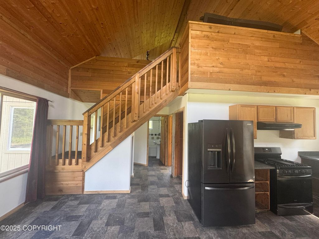 21577 Evelyn May Street, Kasilof, AK 99610