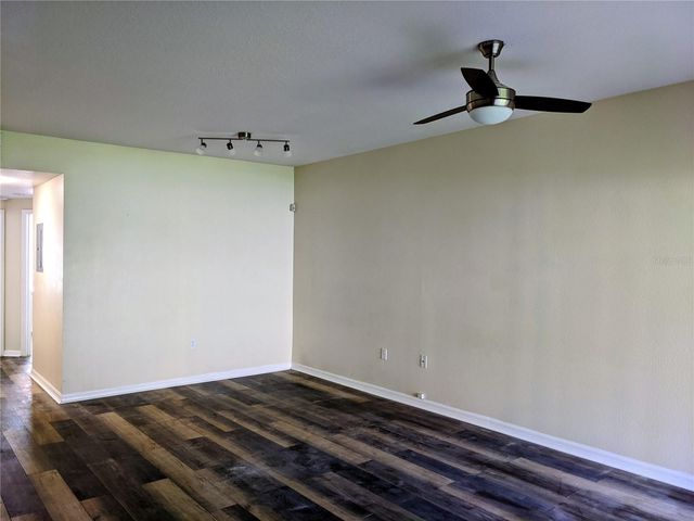 6413 HOLLYDALE PLACE 101, Riverview, FL 33578