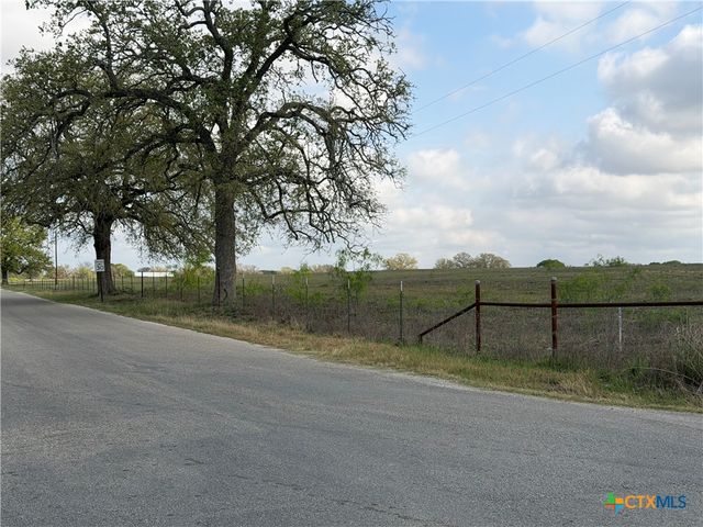 000 Old Kelley Road, Lockhart, TX 78644