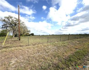 000 Old Kelley Road, Lockhart, TX 78644