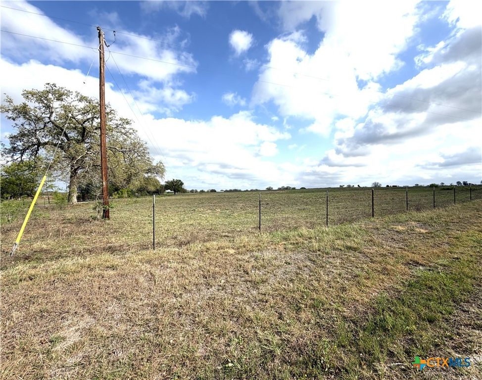 000 Old Kelley Road, Lockhart, TX 78644