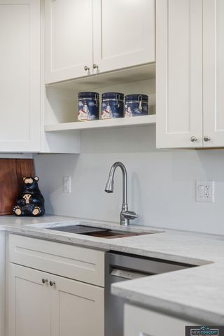 700 N 86th Street, Lincoln, NE 68505