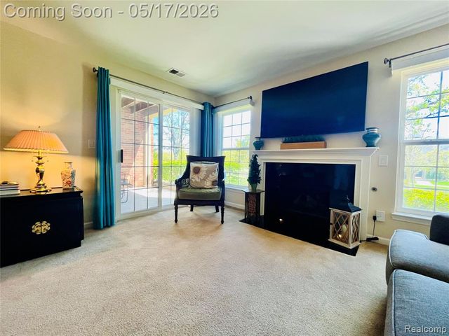 3624 N Oakmonte Boulevard 82, Rochester, MI 48306