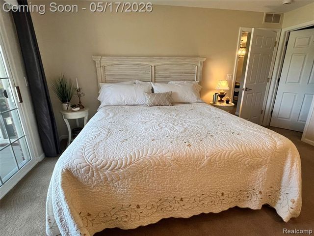 3624 N Oakmonte Boulevard 82, Rochester, MI 48306