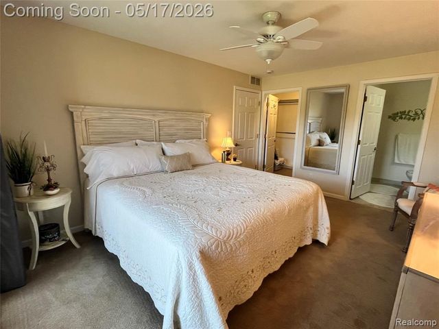 3624 N Oakmonte Boulevard 82, Rochester, MI 48306