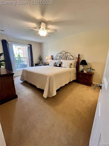 3624 N Oakmonte Boulevard 82, Rochester, MI 48306