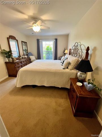 3624 N Oakmonte Boulevard 82, Rochester, MI 48306