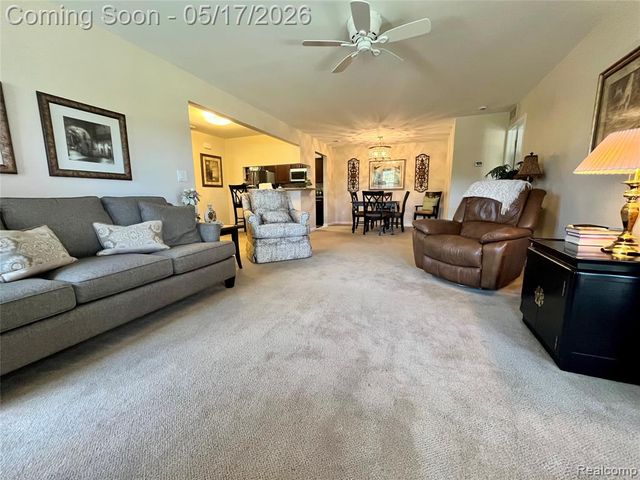 3624 N Oakmonte Boulevard 82, Rochester, MI 48306
