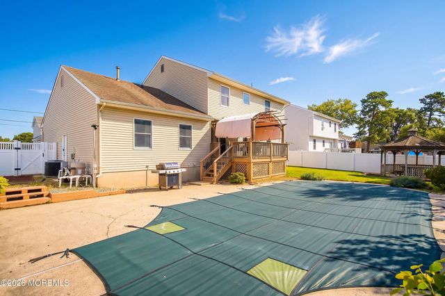 1417 Mermaid Avenue, Beachwood, NJ 08722