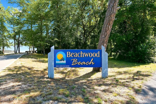 1417 Mermaid Avenue, Beachwood, NJ 08722