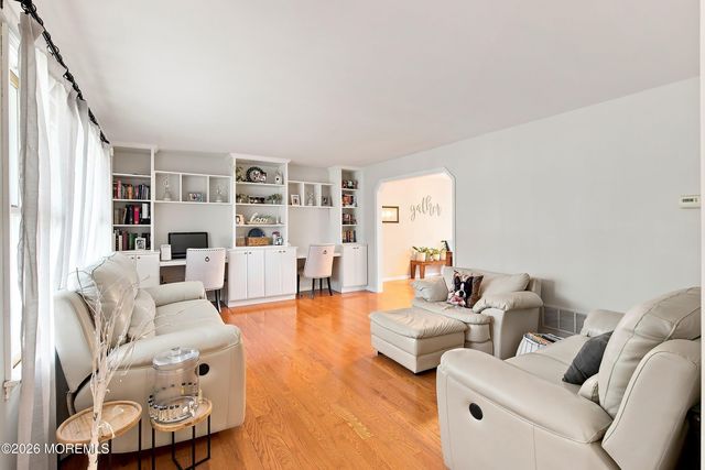 1417 Mermaid Avenue, Beachwood, NJ 08722