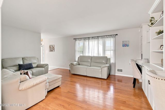 1417 Mermaid Avenue, Beachwood, NJ 08722