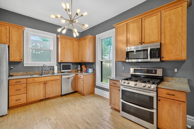 1052 26th Street, Des Moines, IA 50311