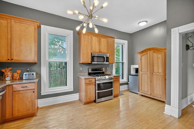 1052 26th Street, Des Moines, IA 50311