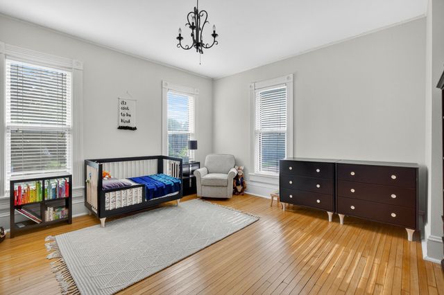 1052 26th Street, Des Moines, IA 50311