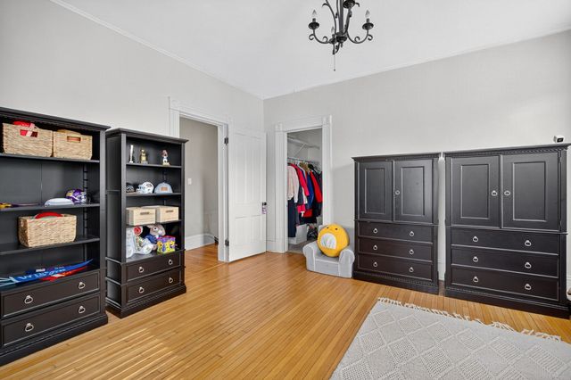 1052 26th Street, Des Moines, IA 50311