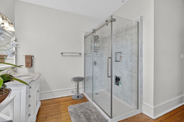 1052 26th Street, Des Moines, IA 50311