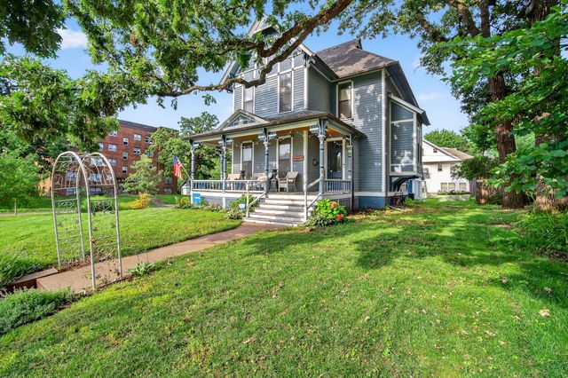 1052 26th Street, Des Moines, IA 50311