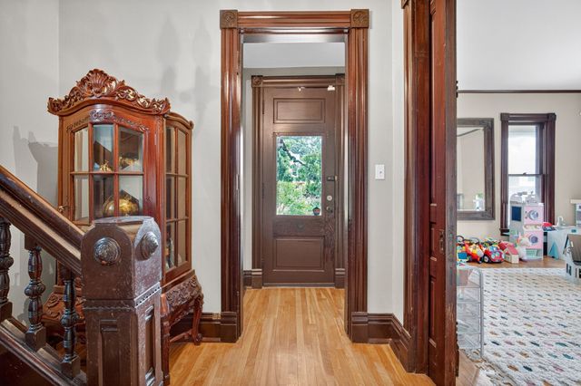 1052 26th Street, Des Moines, IA 50311