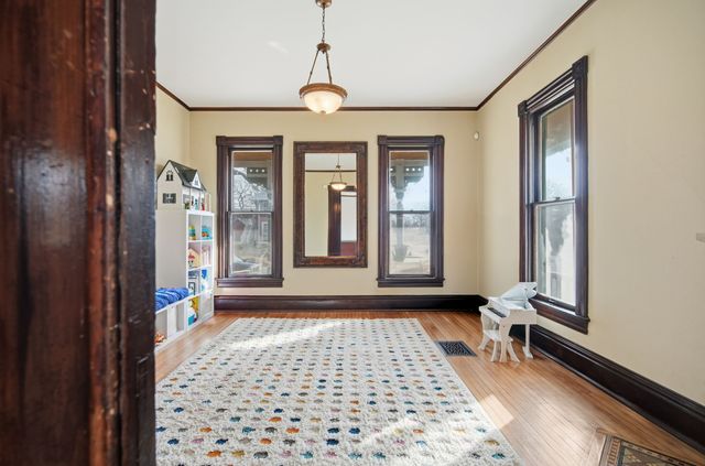 1052 26th Street, Des Moines, IA 50311