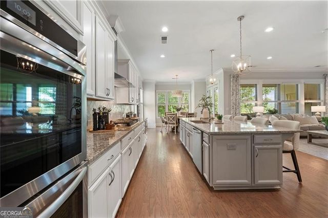 111 Summit View Court, Canton, GA 30114