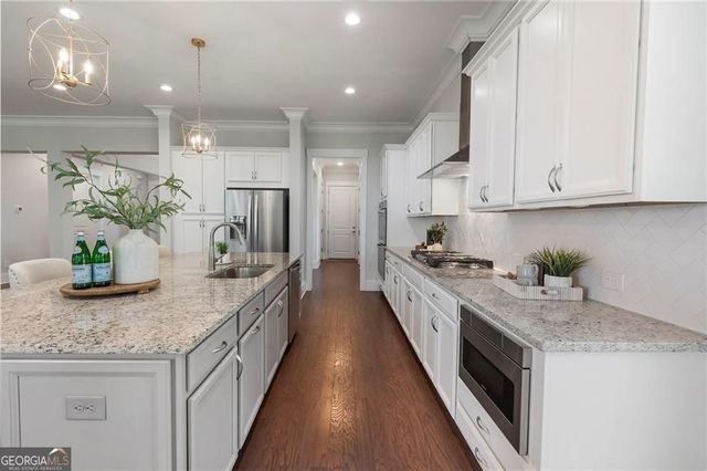 111 Summit View Court, Canton, GA 30114
