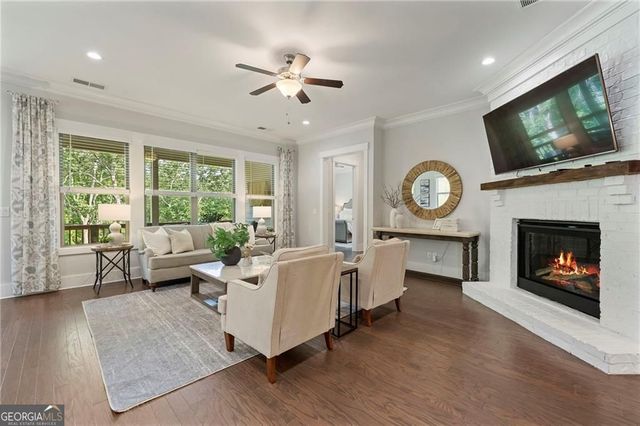 111 Summit View Court, Canton, GA 30114