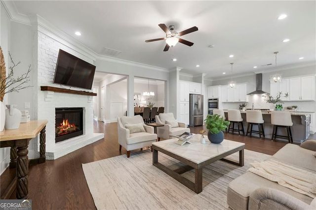 111 Summit View Court, Canton, GA 30114