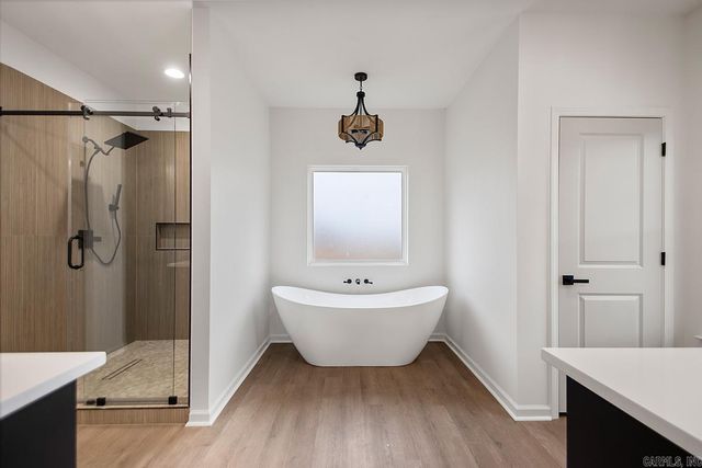 1033 Duke Drive, Bauxite, AR 72011