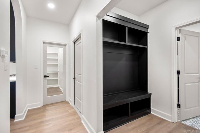 1033 Duke Drive, Bauxite, AR 72011