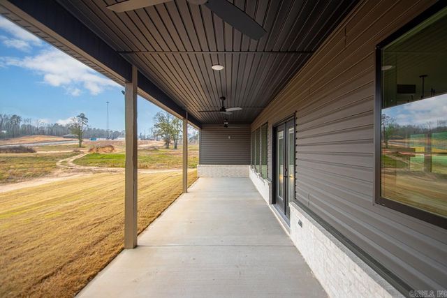 1033 Duke Drive, Bauxite, AR 72011