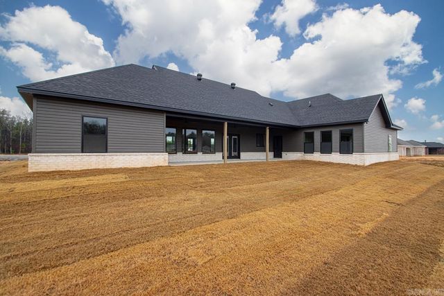 1033 Duke Drive, Bauxite, AR 72011