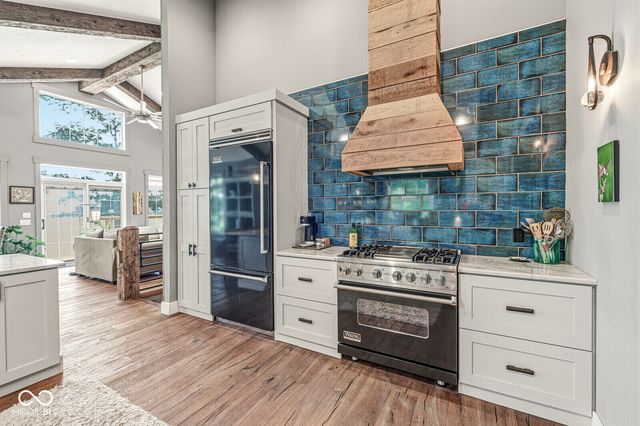 9421 E Dogwood Drive, Rockville, IN 47872