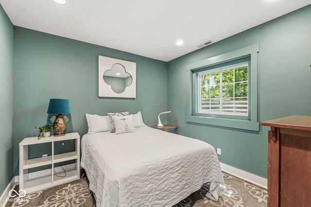 9421 E Dogwood Drive, Rockville, IN 47872