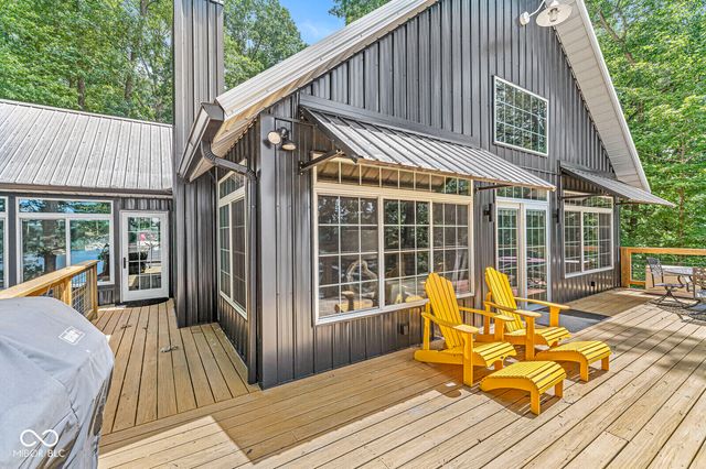 9421 E Dogwood Drive, Rockville, IN 47872