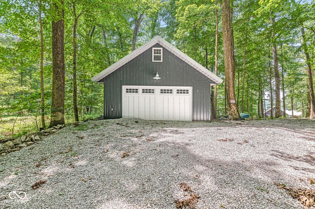 9421 E Dogwood Drive, Rockville, IN 47872