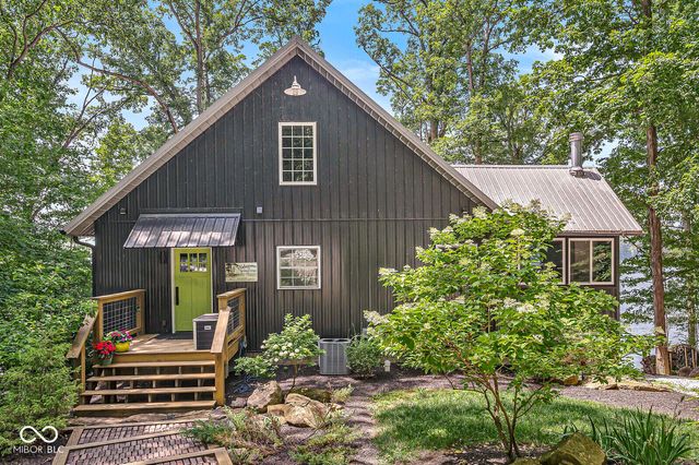 9421 E Dogwood Drive, Rockville, IN 47872