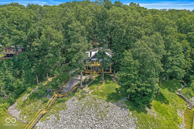 9421 E Dogwood Drive, Rockville, IN 47872