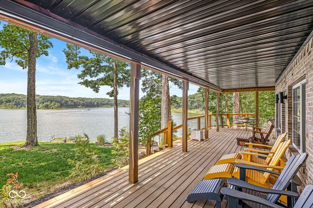 9421 E Dogwood Drive, Rockville, IN 47872