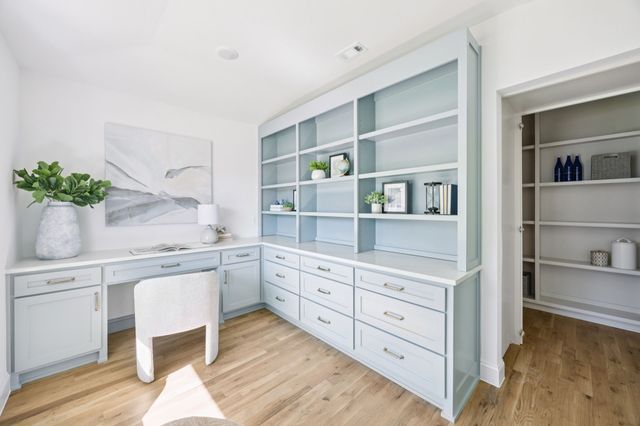 4331 Laren Lane, Dallas, TX 75244