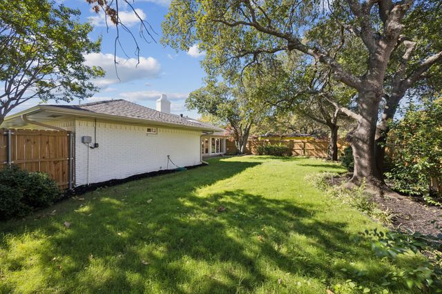 4331 Laren Lane, Dallas, TX 75244