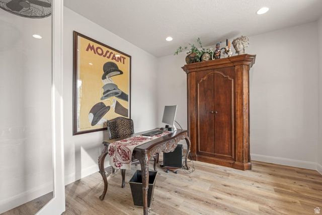 8375 N DIAMOND VALLEY DR, St. George, UT 84770