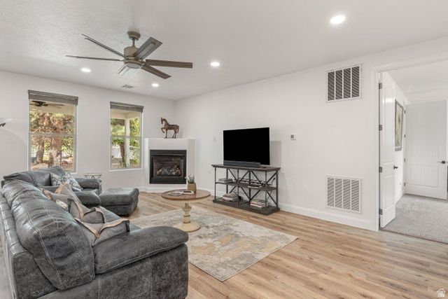 8375 N DIAMOND VALLEY DR, St. George, UT 84770