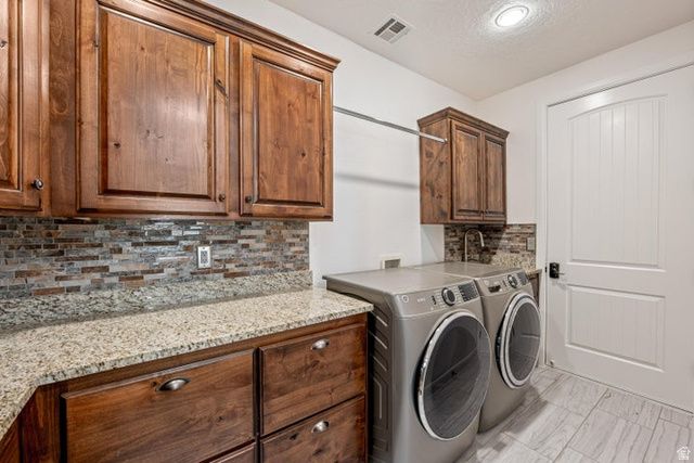 8375 N DIAMOND VALLEY DR, St. George, UT 84770