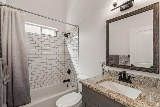8375 N DIAMOND VALLEY DR, St. George, UT 84770