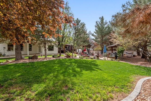 8375 N DIAMOND VALLEY DR, St. George, UT 84770