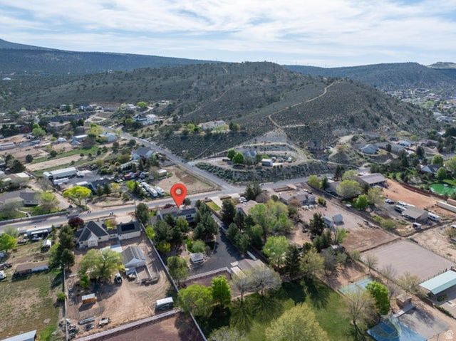 8375 N DIAMOND VALLEY DR, St. George, UT 84770