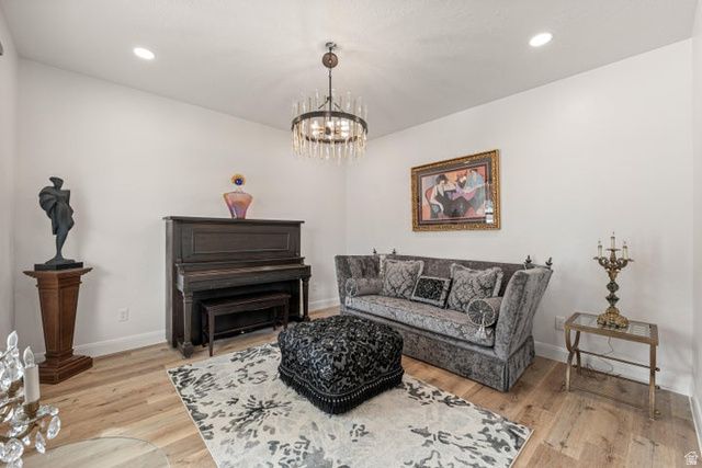 8375 N DIAMOND VALLEY DR, St. George, UT 84770