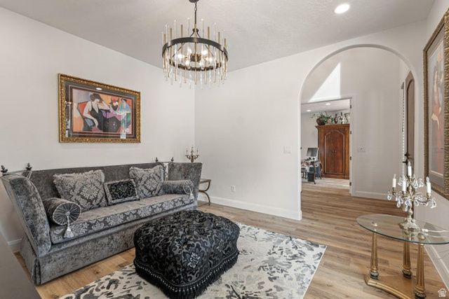 8375 N DIAMOND VALLEY DR, St. George, UT 84770